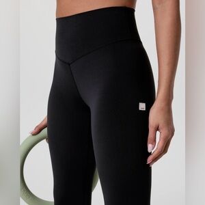 Vuori Black Women's Leggings Size M
